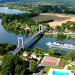 Why River Cruise with AmaWaterways River Cruiser-vietlotus-travel